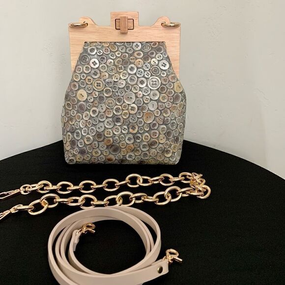 Handmade Genuine Embossed Leather Turnlock Wooden Frame Bag & 2 Strap Styles - Picture 8 of 16